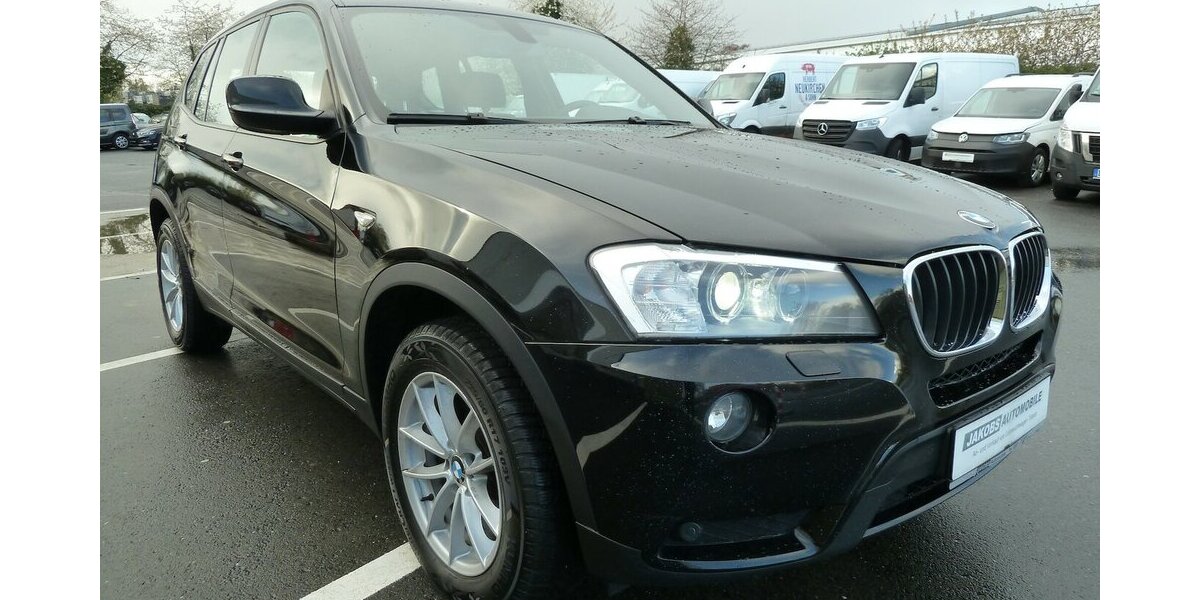 BMW X3 2.0 D x drive Autom. Pano Leder Lachschäden 313.000 km 7.900 &euro; Ratingen 40885