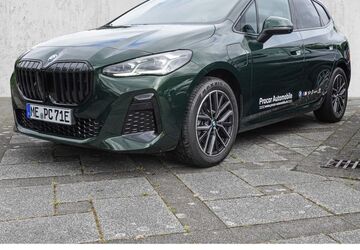 BMW 225 Active Tourer 11.900 km 39.490 &euro; Hilden 40721