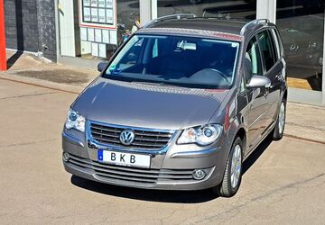 VW Touran 129.901 km 6.590 &euro; Remscheid 42897