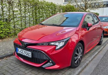 Toyota Corolla 76.000 km 13.580 &euro; Köln 50858