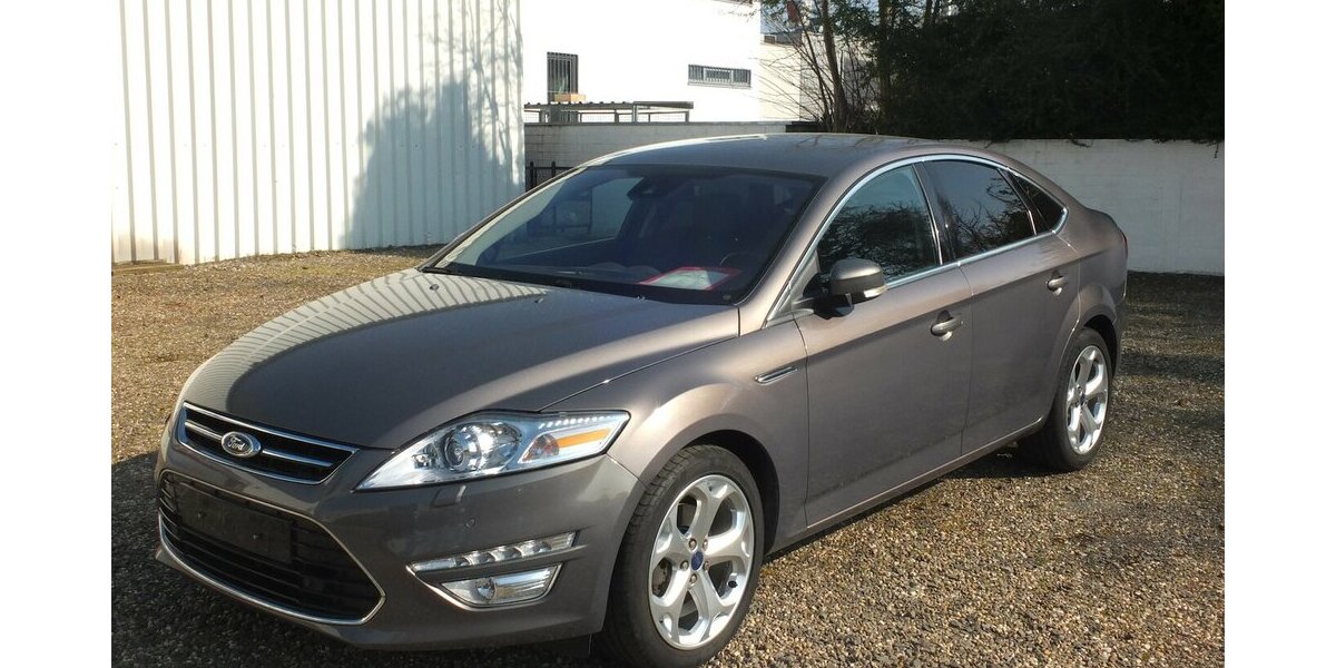 Ford Mondeo 2.0TDCi WM26: NAVI XENON PDC AHK BLUETOOTH 143.215 km 8.908 &euro; Köln 50858