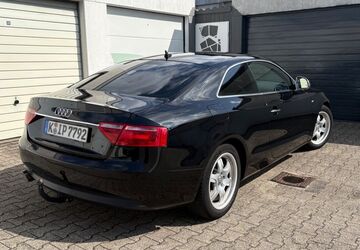 Audi A5 290.254 km 5.850 &euro; Köln 50765