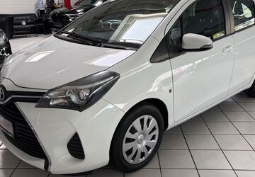 Toyota Yaris 150.000 km 7.450 &euro; Leverkusen 51371