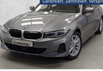 BMW 330 53.600 km 32.540 &euro; Düsseldorf 40595