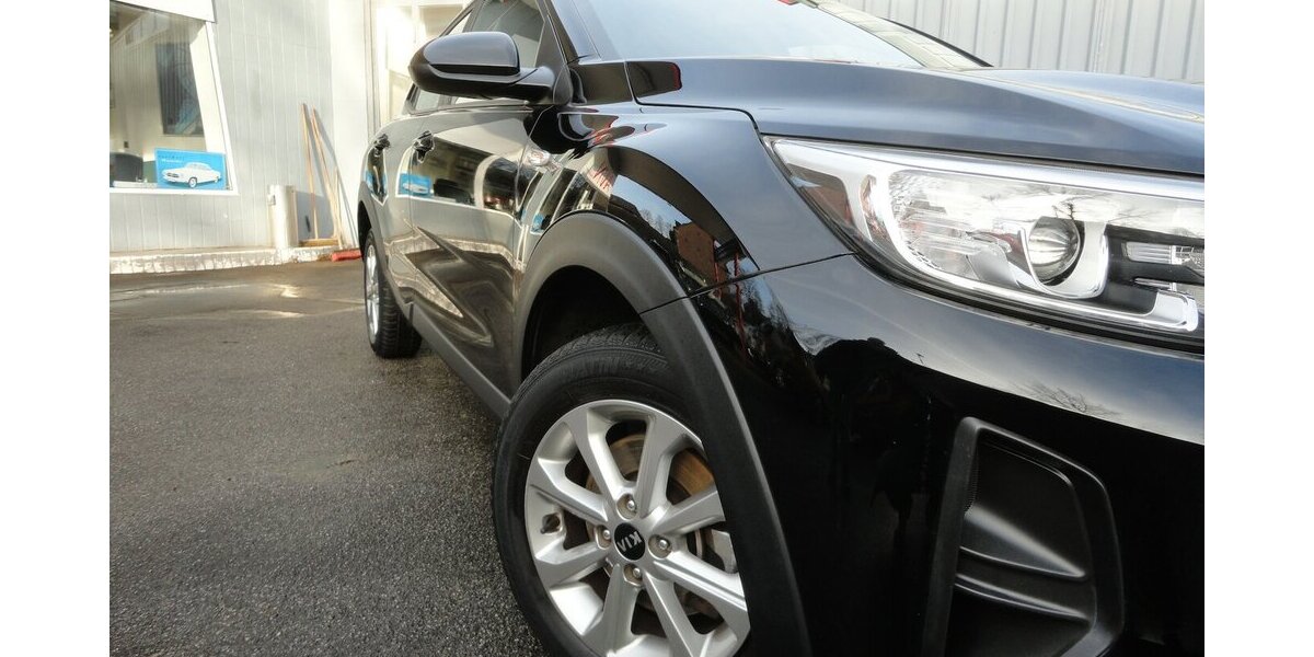 Kia Stonic 1,2 Edition7- Klima SHZ PDC Alu 33Tk,1 Hd 33.000 km 13.499 &euro; Neuss 41462