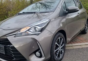 Toyota Yaris 129.844 km 12.450 &euro; Neuss 41470