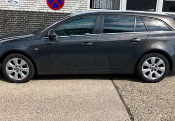 Opel Insignia 108.750 km 7.490 &euro; Hilden 40721