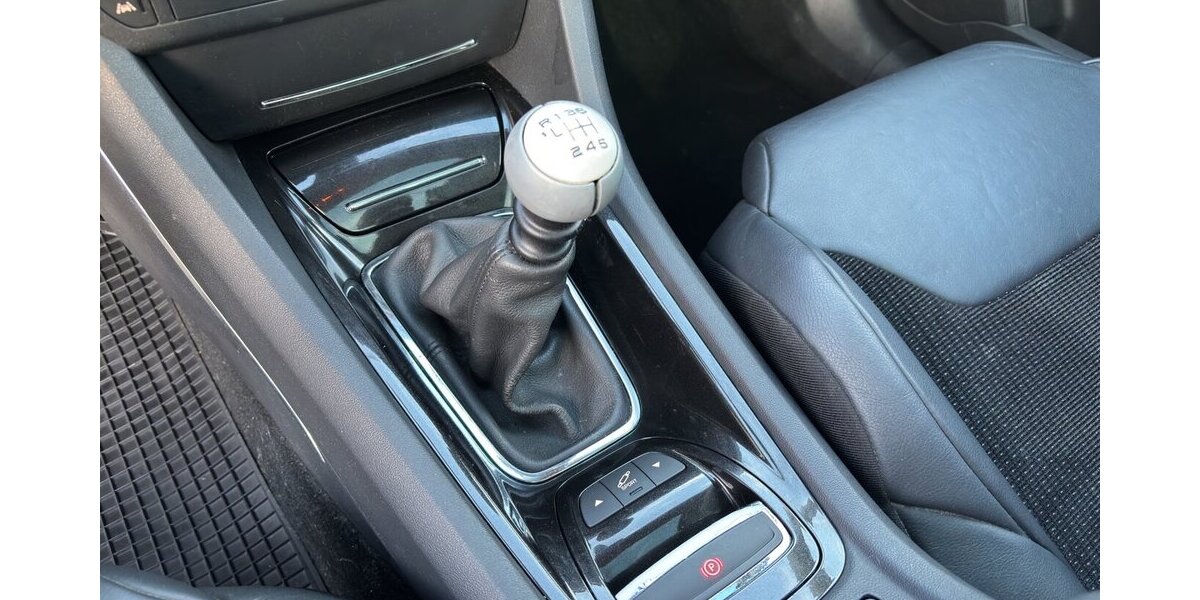 Citroen C5 2,0 HDI 140 Exclusive Leder Xenon Pano 1.Hd 314.065 km 2.500 &euro; Wuppertal 42327