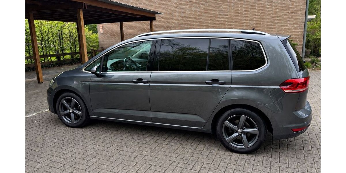 VW Touran 88.000 km 21.500 &euro; Velbert 42553