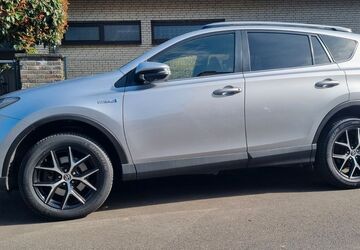 Toyota RAV 4 105.000 km 21.600 &euro; Köln 50859