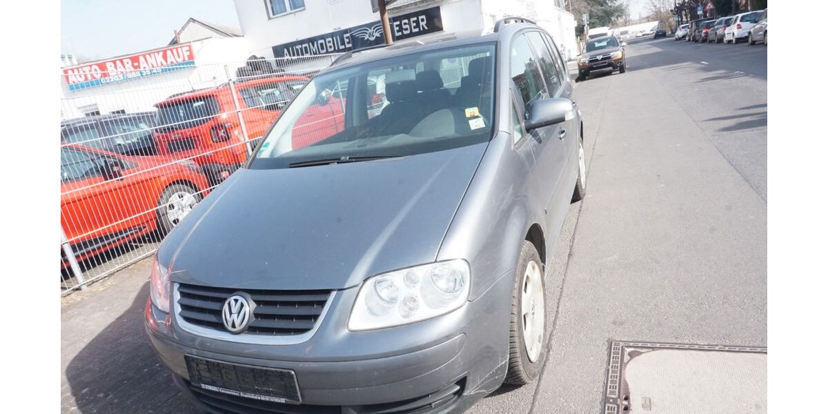 VW Touran 321.000 km 799 &euro; Köln 51143