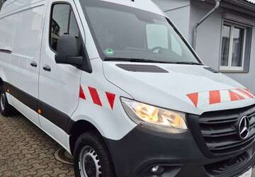 Mercedes-Benz Sprinter 196.000 km 21.999 &euro; Düsseldorf 40591