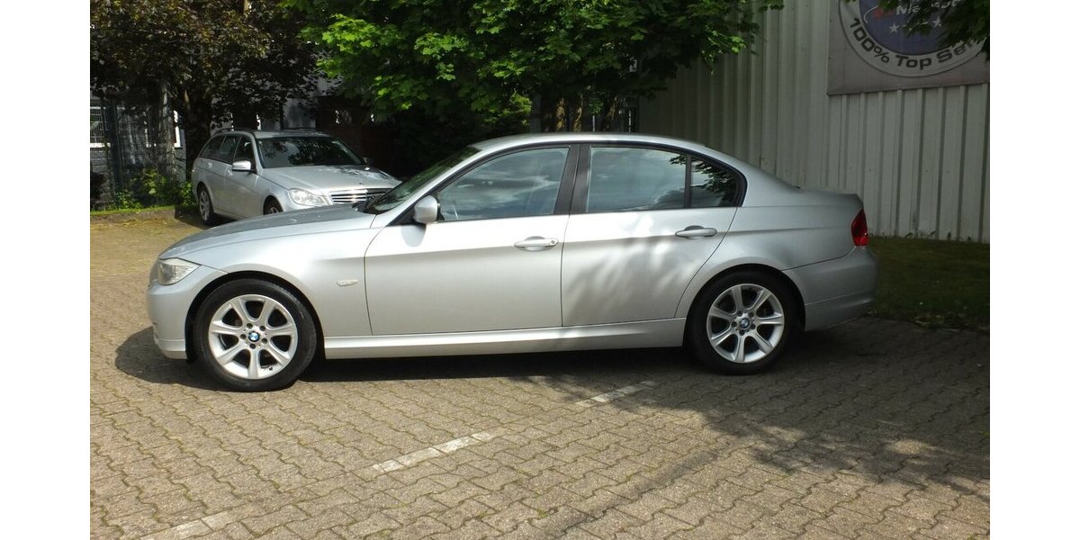 BMW 318i WM2026: NAVI PDC GARANTIE 17 ZOLL LMF 134.241 km 6.998 &euro; Köln 50858