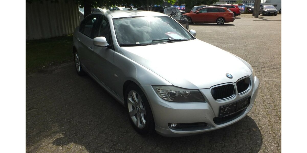 BMW 318i WM2026: NAVI PDC GARANTIE 17 ZOLL LMF 134.241 km 6.998 &euro; Köln 50858