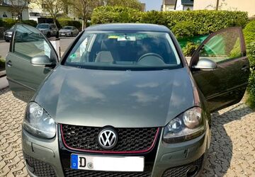 VW Golf 266.121 km 1.500 &euro; Düsseldorf 40477