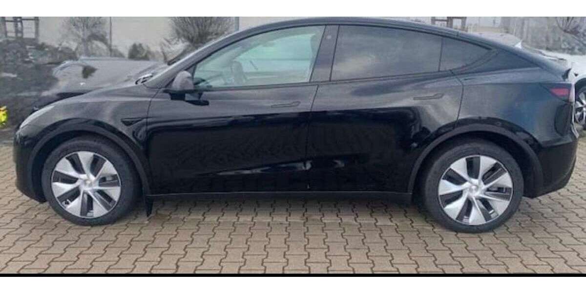 Tesla Model Y 49.500 km 34.900 &euro; Solingen 42655