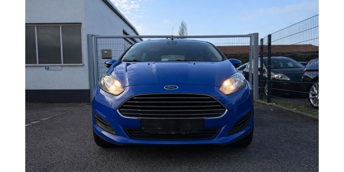 Ford Fiesta 117.685 km 5.299 &euro; Leverkusen 51381