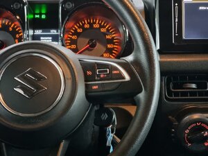 Suzuki Jimny Comfort AllGrip PKW Automatik AHK 53.265 km 30.390 &euro; HAAN 42781