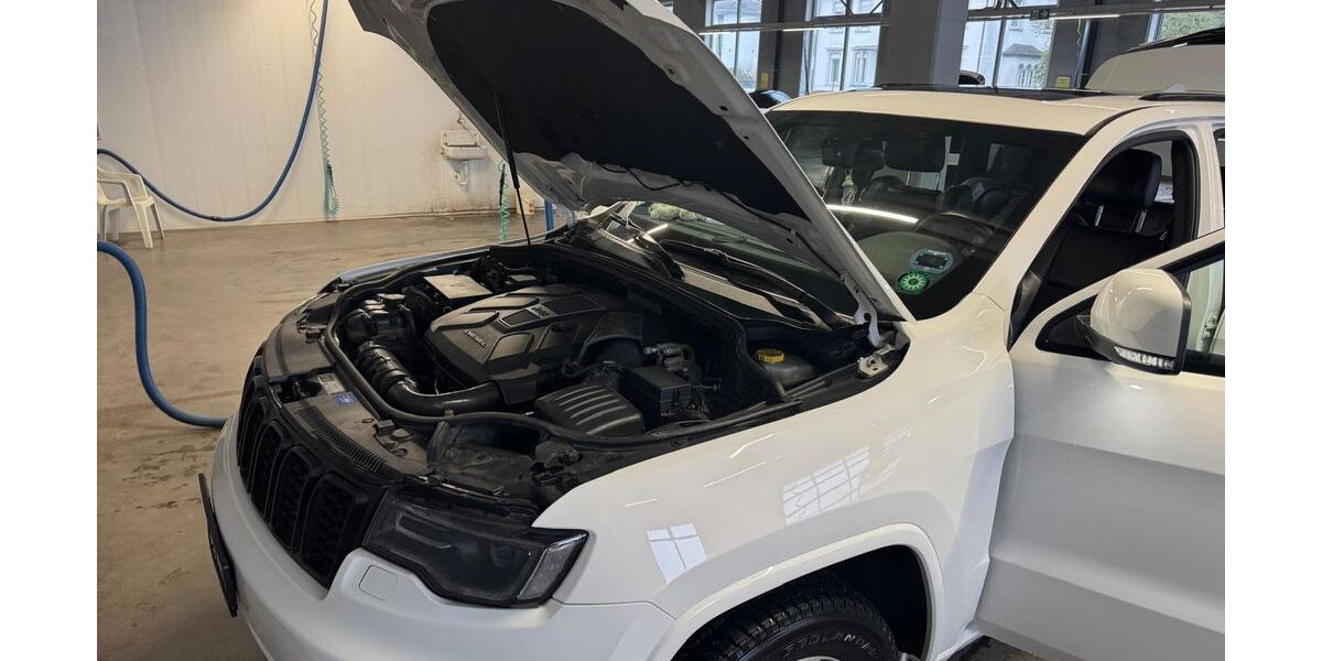 Jeep Grand Cherokee 108.000 km 23.500 &euro; Burscheid 51399