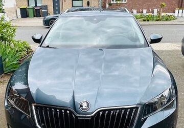 Skoda Superb 112.000 km 19.400 &euro; Dormagen 41539