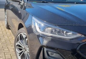 Ford Focus 27.237 km 18.390 &euro; Köln 50769