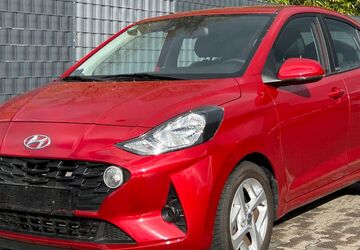 Hyundai i10 8.250 km 13.499 &euro; Solingen 42655