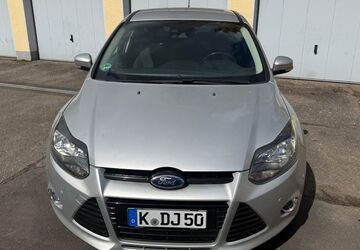 Ford Focus 113.500 km 5.250 &euro; Köln 50739
