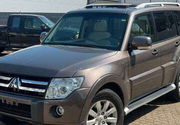 Mitsubishi Pajero 195.000 km 16.500 &euro; Düsseldorf 40233