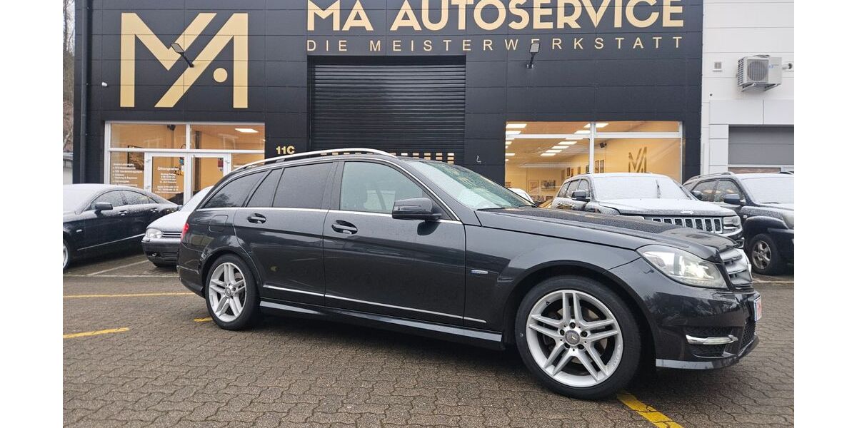 Mercedes-Benz C 250 152.555 km 12.399 &euro; Bergisch Gladbach 51465