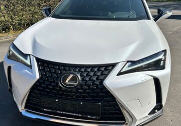 Lexus UX 21.247 km 31.999 &euro; Kürten 51515