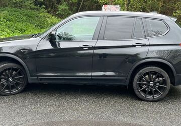 BMW X3 180.000 km 12.550 &euro; Solingen 42651
