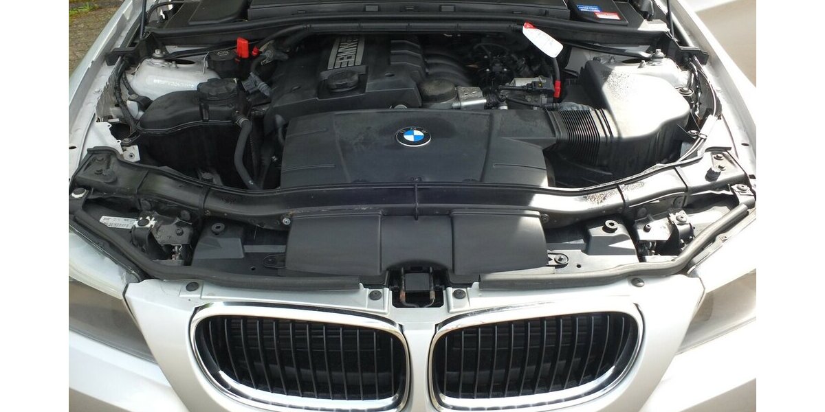 BMW 318i WM2026: NAVI PDC GARANTIE 17 ZOLL LMF 134.241 km 6.998 &euro; Köln 50858