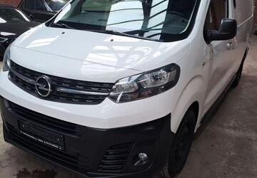 Opel Vivaro 93.217 km 16.980 &euro; Hilden 40721