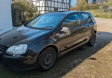 VW Golf 242.000 km 1.500 &euro; Hückeswagen 42499