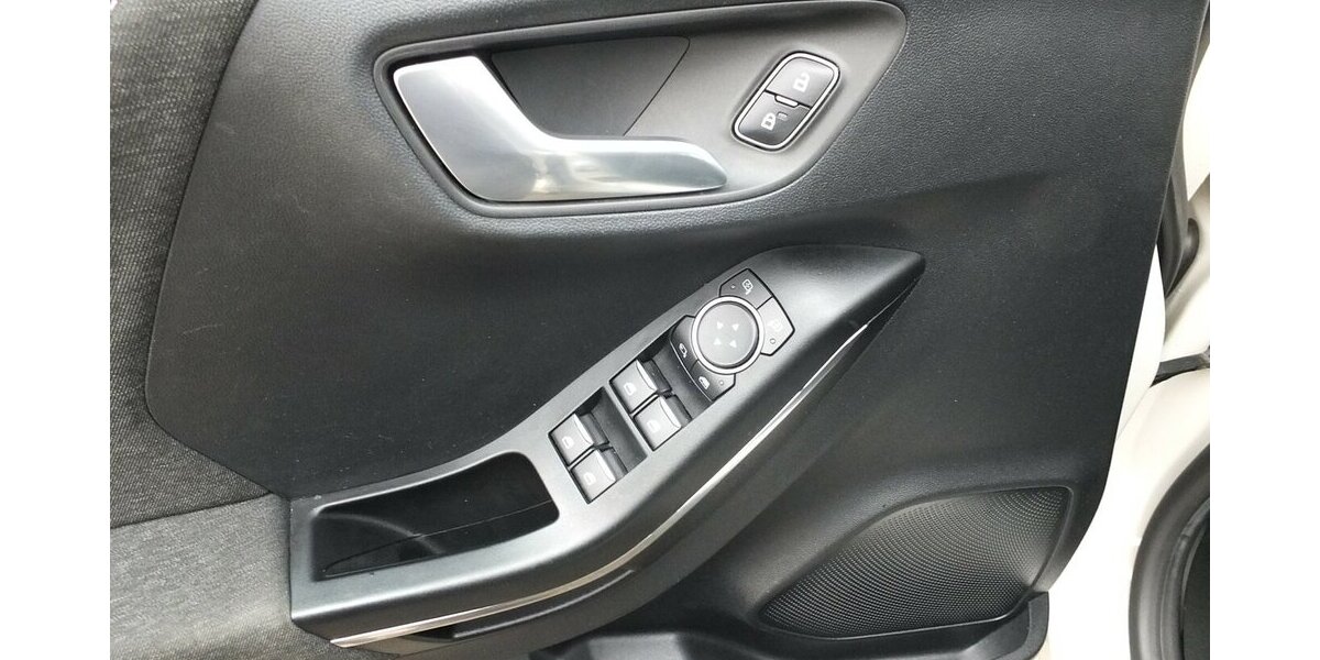 Ford Puma TITANIUM WM26:MILD HYBRID NAVI PDC BLUETOOTH 107.845 km 12.204 &euro; Köln 50858