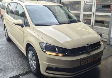 VW Touran 235.427 km 15.950 &euro; Korschenbroich 41352