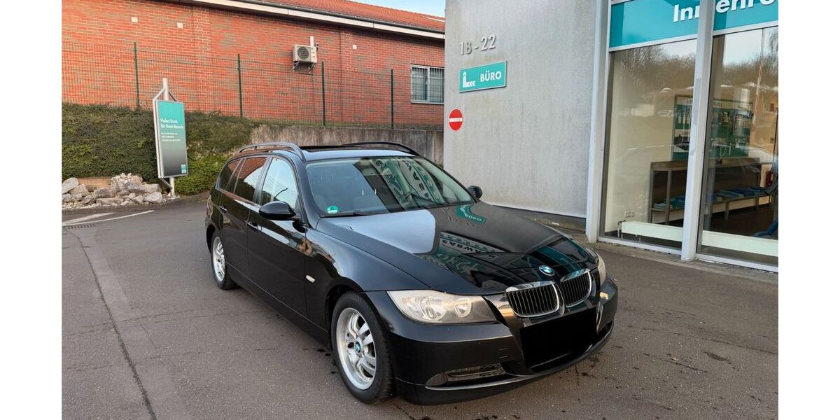 BMW 320 278.000 km 2.980 &euro; Remscheid 42857