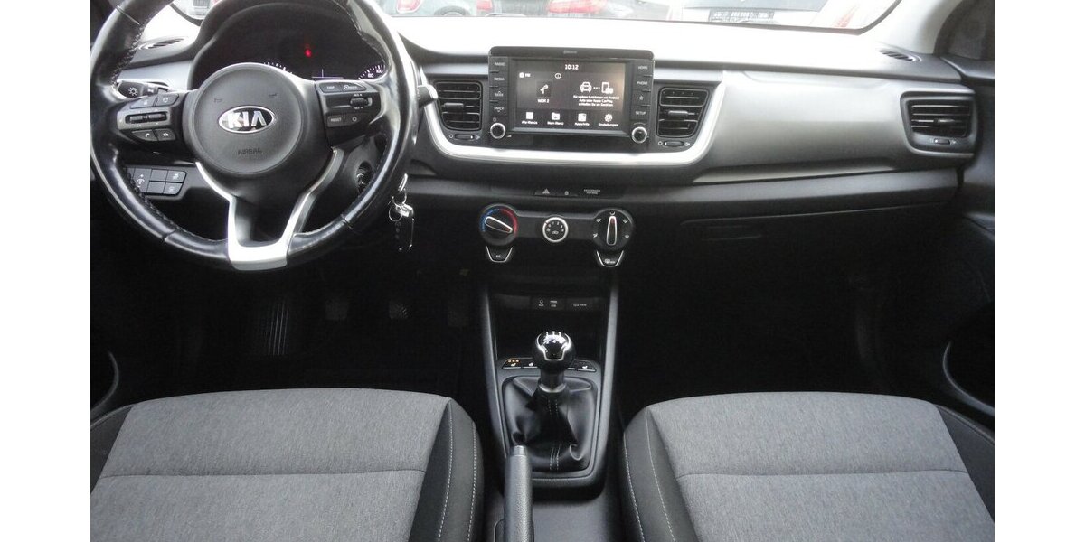 Kia Stonic 1,2 Edition7- Klima SHZ PDC Alu 33Tk,1 Hd 33.000 km 13.499 &euro; Neuss 41462