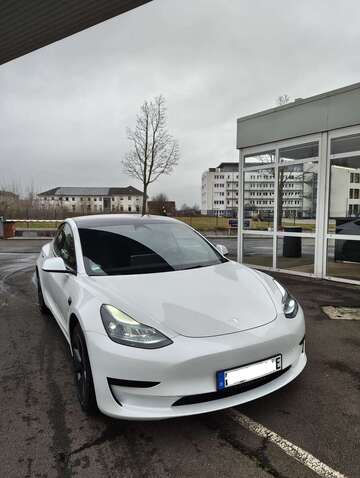 Gebrauchte Tesla Model 3