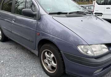 Renault Megane 157.753 km 649 &euro; Wuppertal 42329