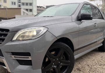 Mercedes-Benz ML 350 245.000 km 13.950 &euro; Köln 50674