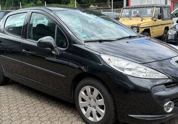 Peugeot 207 172.354 km 1.950 &euro; Köln 50739