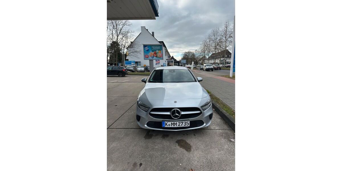 Mercedes-Benz A 180 130.000 km 17.500 &euro; Köln 51109