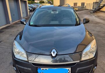 Renault Megane 333.000 km 2.050 &euro; Solingen 42655