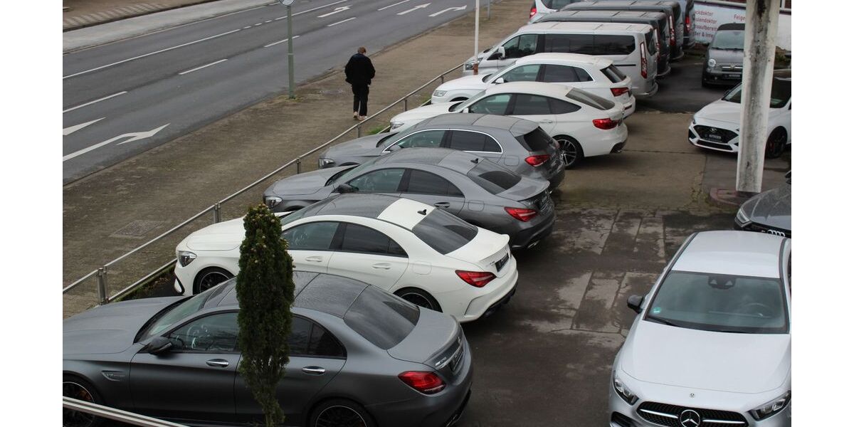 Ford Tourneo Custom 72.000 km 29.900 &euro; Neuss 41468