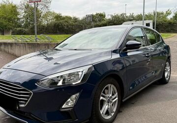 Ford Focus 91.500 km 13.500 &euro; Köln 50735