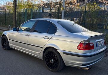 BMW 320 202.000 km 3.850 &euro; Solingen 42657