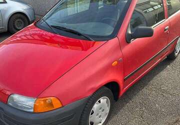 Fiat Punto 101.000 km 1.690 &euro; Köln 50739