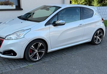 Peugeot 208 100.500 km 8.888 &euro; Leverkusen 51377