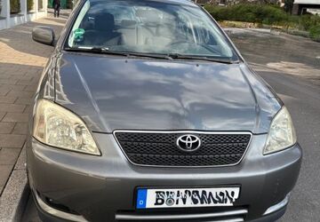 Toyota Corolla 107.200 km 2.850 &euro; düsseldorf 40549